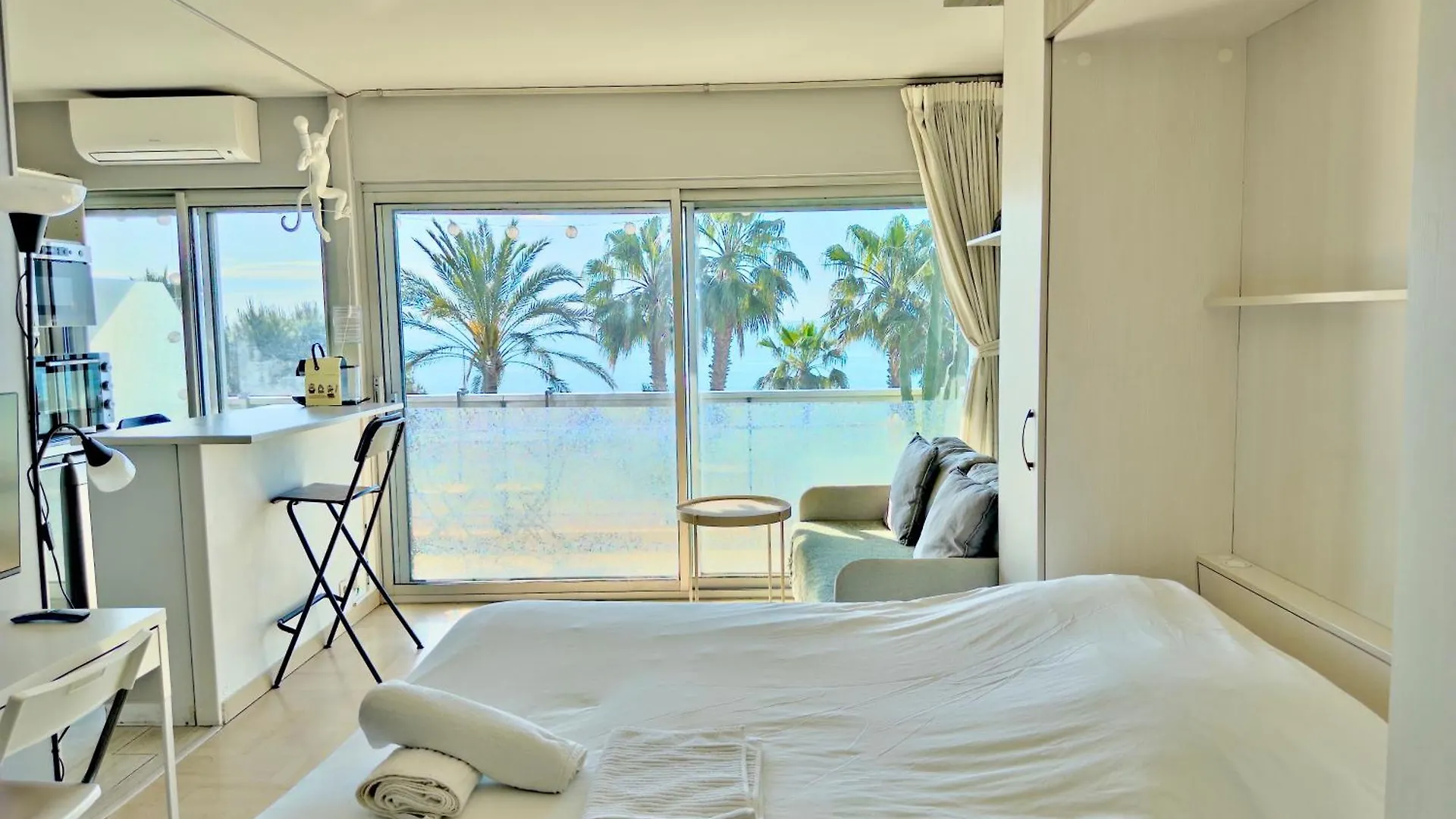 Panoramic Sea View Studio 24H Checkin Cagnes-sur-Mer Lejlighed